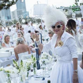 Diner en Blanc 101 - What to Wear and What to Bring