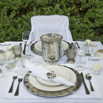 No Time for Table Decor? Check out Sparkle & Dine!