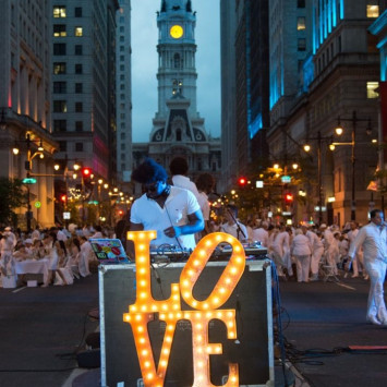 The 10th Edition of Le Diner en Blanc Philadelphia is SOLD OUT!